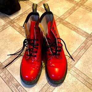 Made in England Doc Martens UK 5